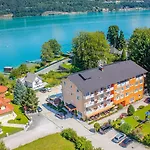 Flairhotel Am Wörthersee 4*