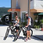 Flairhotel Am Woerthersee 4*