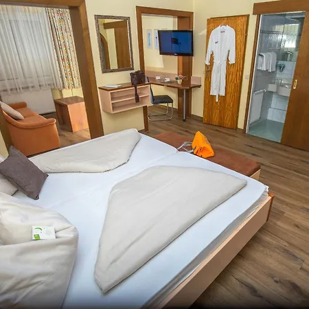 Отель Flairhotel Am Woerthersee