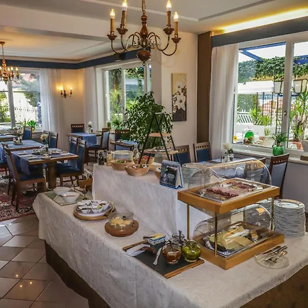 Flairhotel Am Woerthersee 4* 벨덴암워스에르시