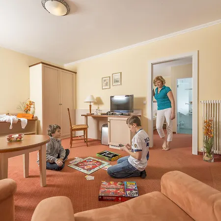 Flairhotel Am Woerthersee Otel 4*