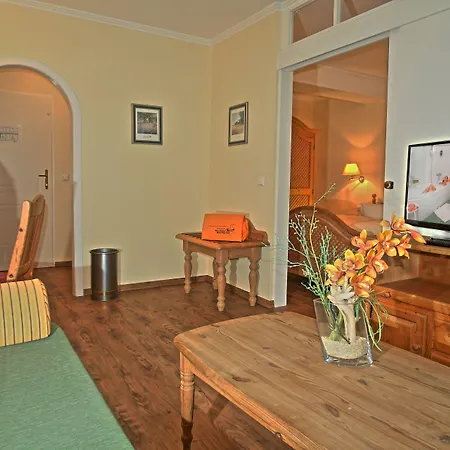 Flairhotel Am Woerthersee 4*