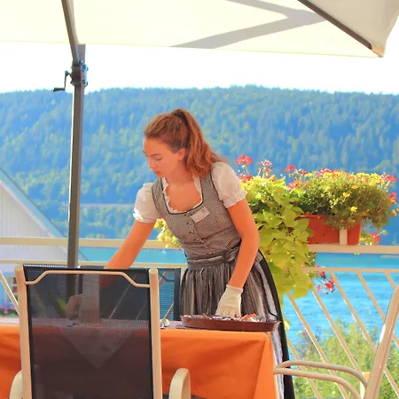 호텔 Flairhotel Am Woerthersee 4*