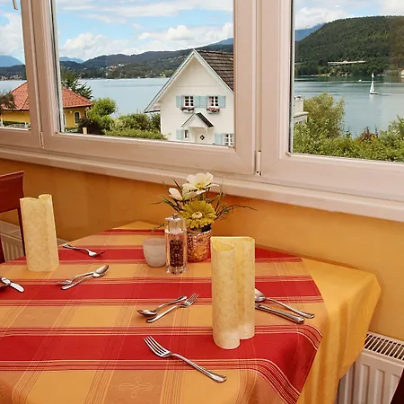 Flairhotel Am Woerthersee Otel 4*