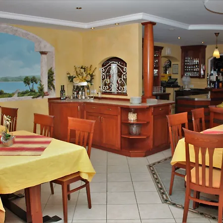 Flairhotel Am Woerthersee Otel