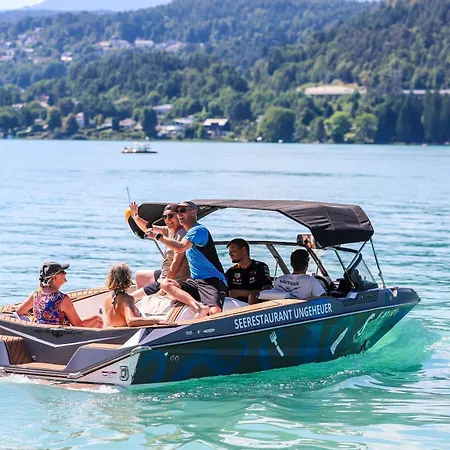 Flairhotel Am Woerthersee 호텔 4*