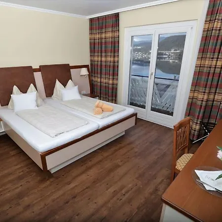호텔 Flairhotel Am Woerthersee 4*