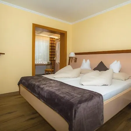 Flairhotel Am Woerthersee Hotel