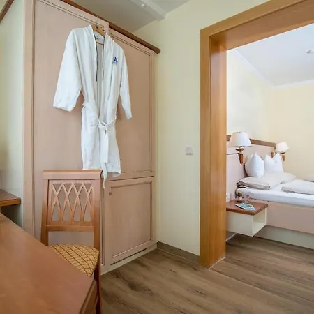 Flairhotel Am Woerthersee Hotel