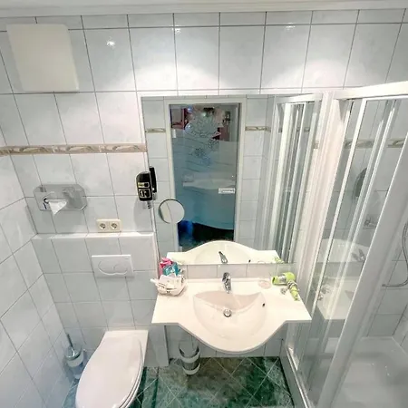 Flairhotel Am Woerthersee 4* 벨덴암워스에르시