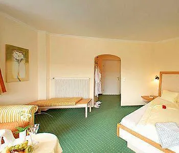 호텔 Flairhotel Am Woerthersee 벨덴암워스에르시