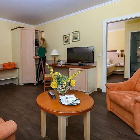 Flairhotel Am Woerthersee Otel