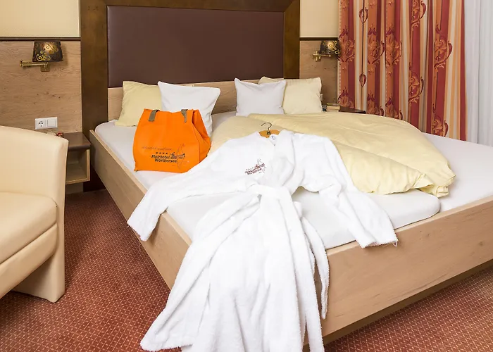 Flairhotel Am Woerthersee Отель 4*