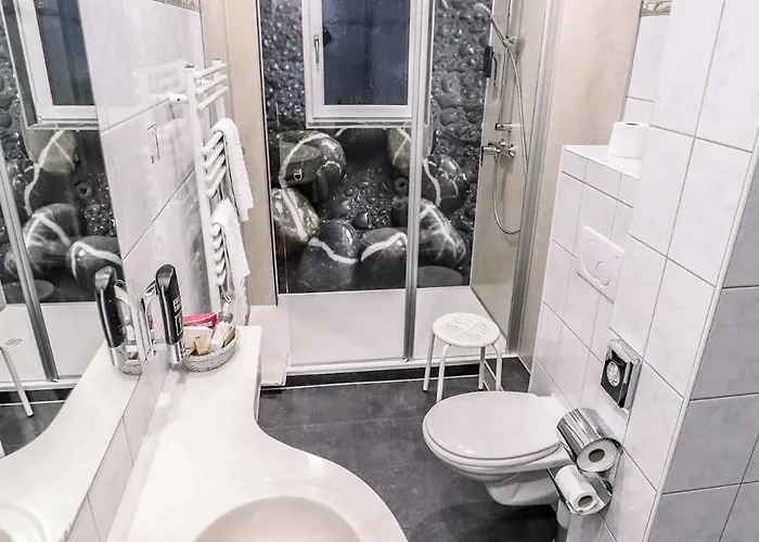 Отель Flairhotel Am Woerthersee 4*